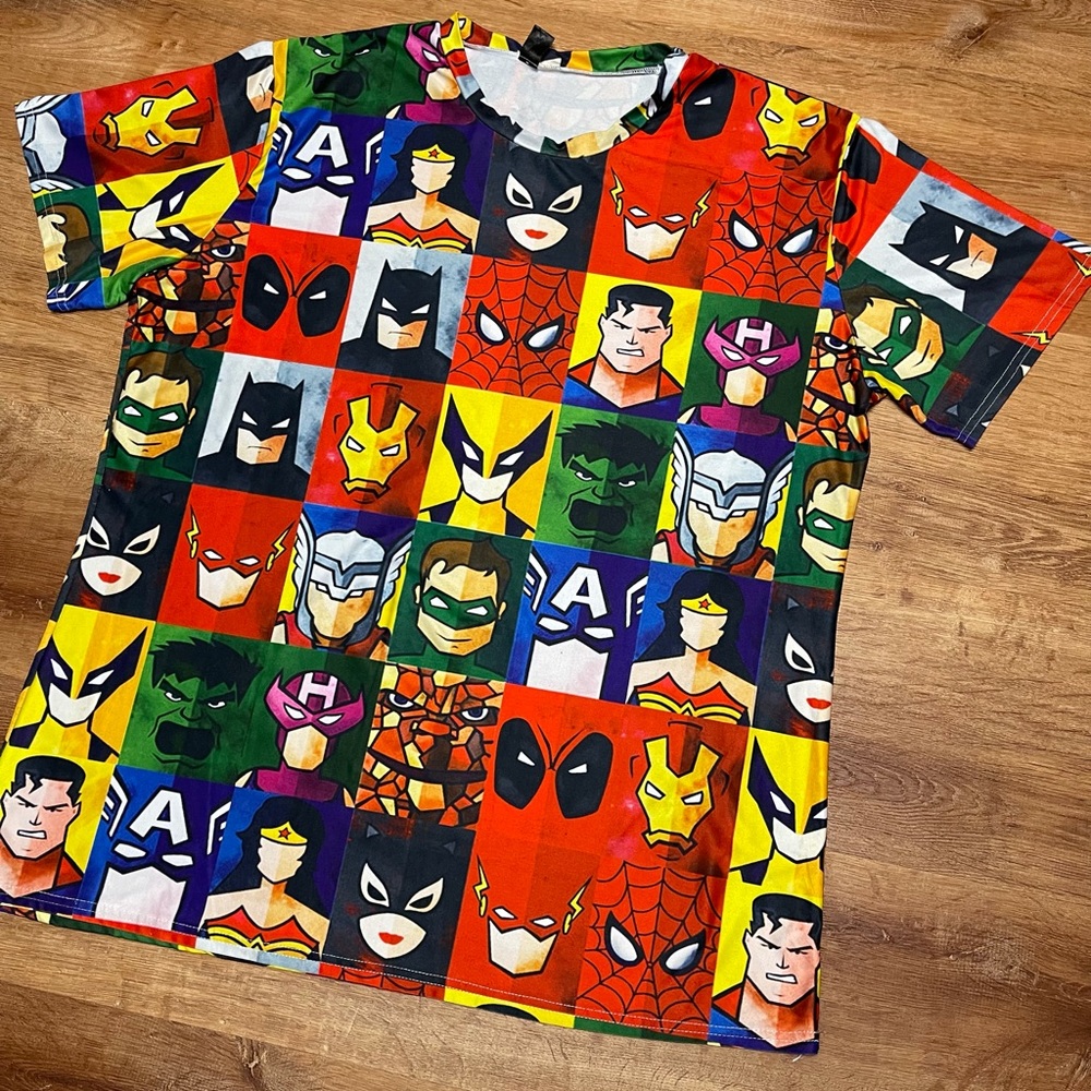 Graphic tee
